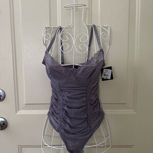 Chic Lace-Accented Bodysuit in Charcoal